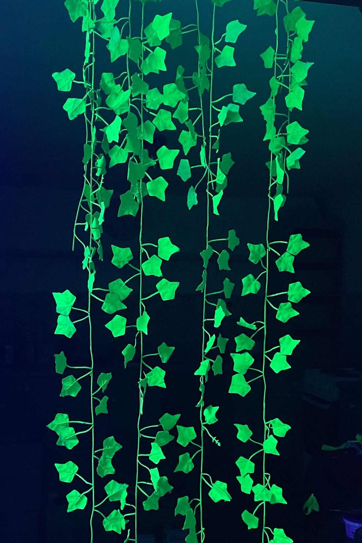 UV Green Fake Ivy