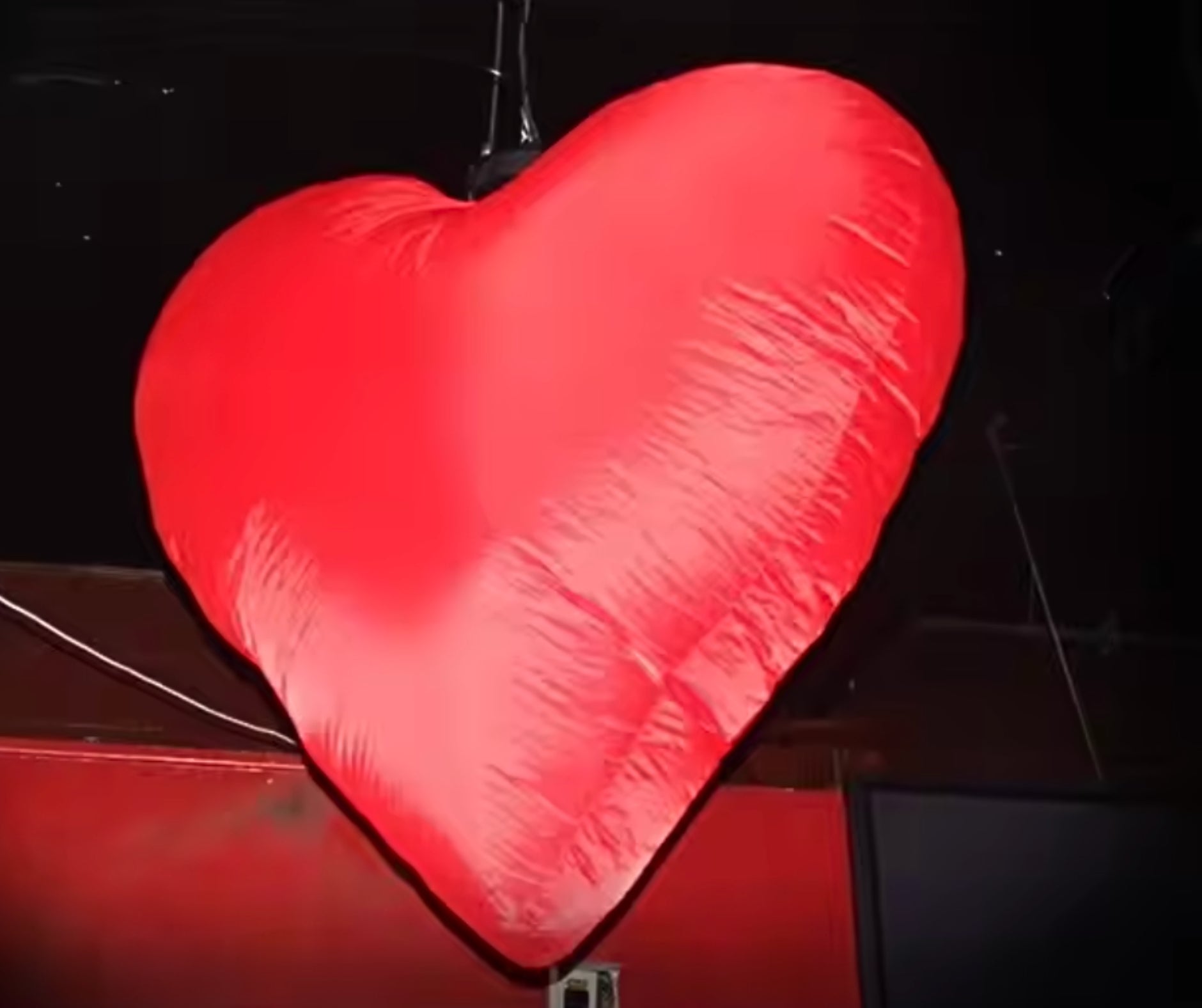 Giant LED Inflatable Love Heart Decorations