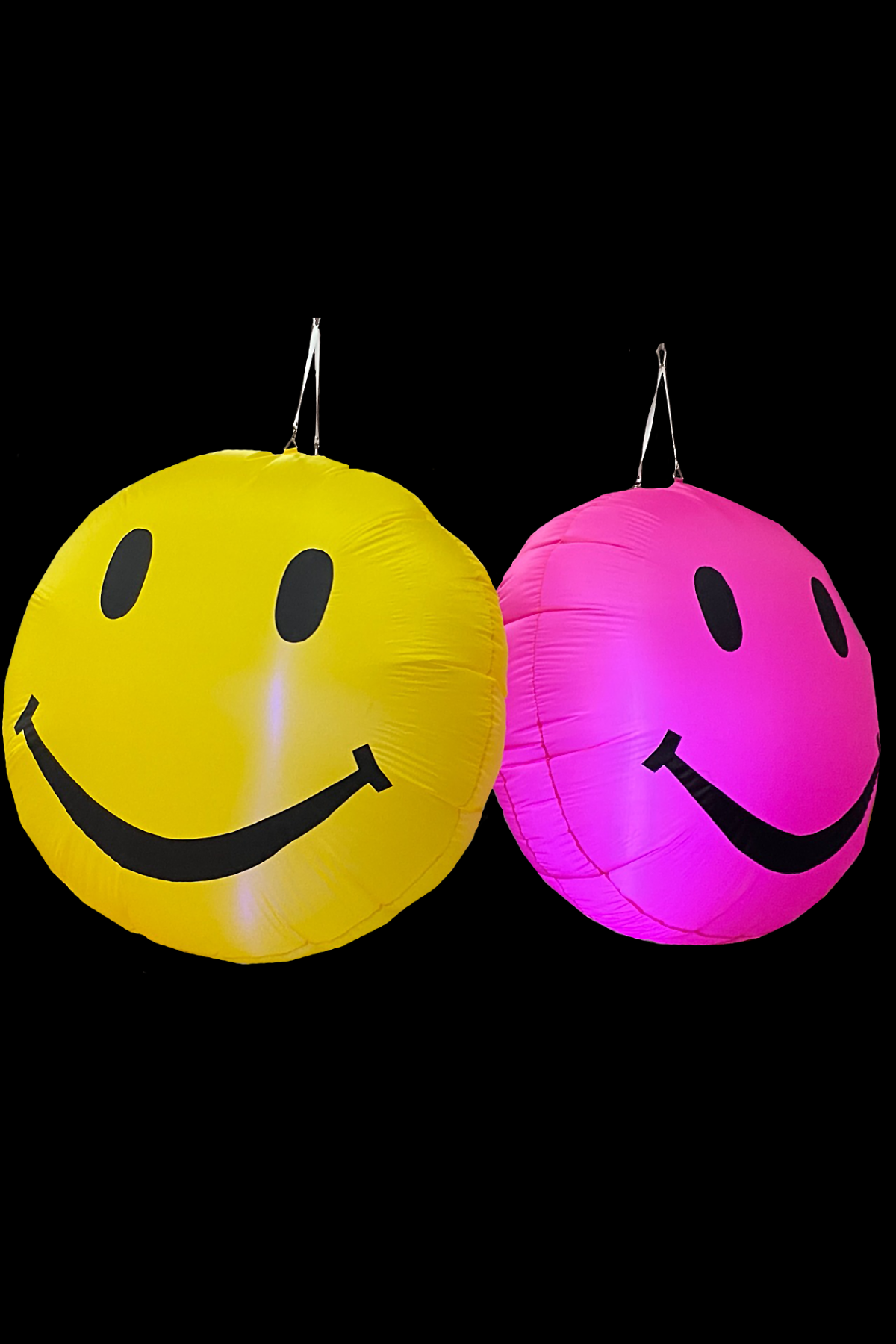 Pack Of 2, 1m Size Inflatable Happy Rave Faces For Hire