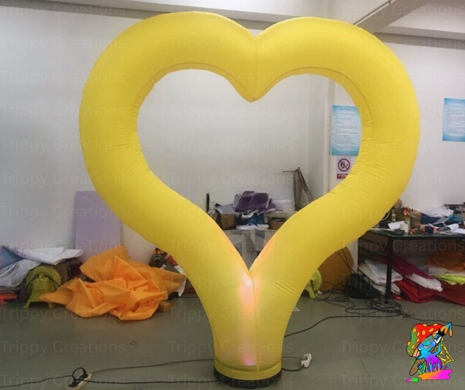 Romantic inflatable décor for Valentine’s celebrations