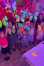 Festival UV painting workshops for creative experiences
