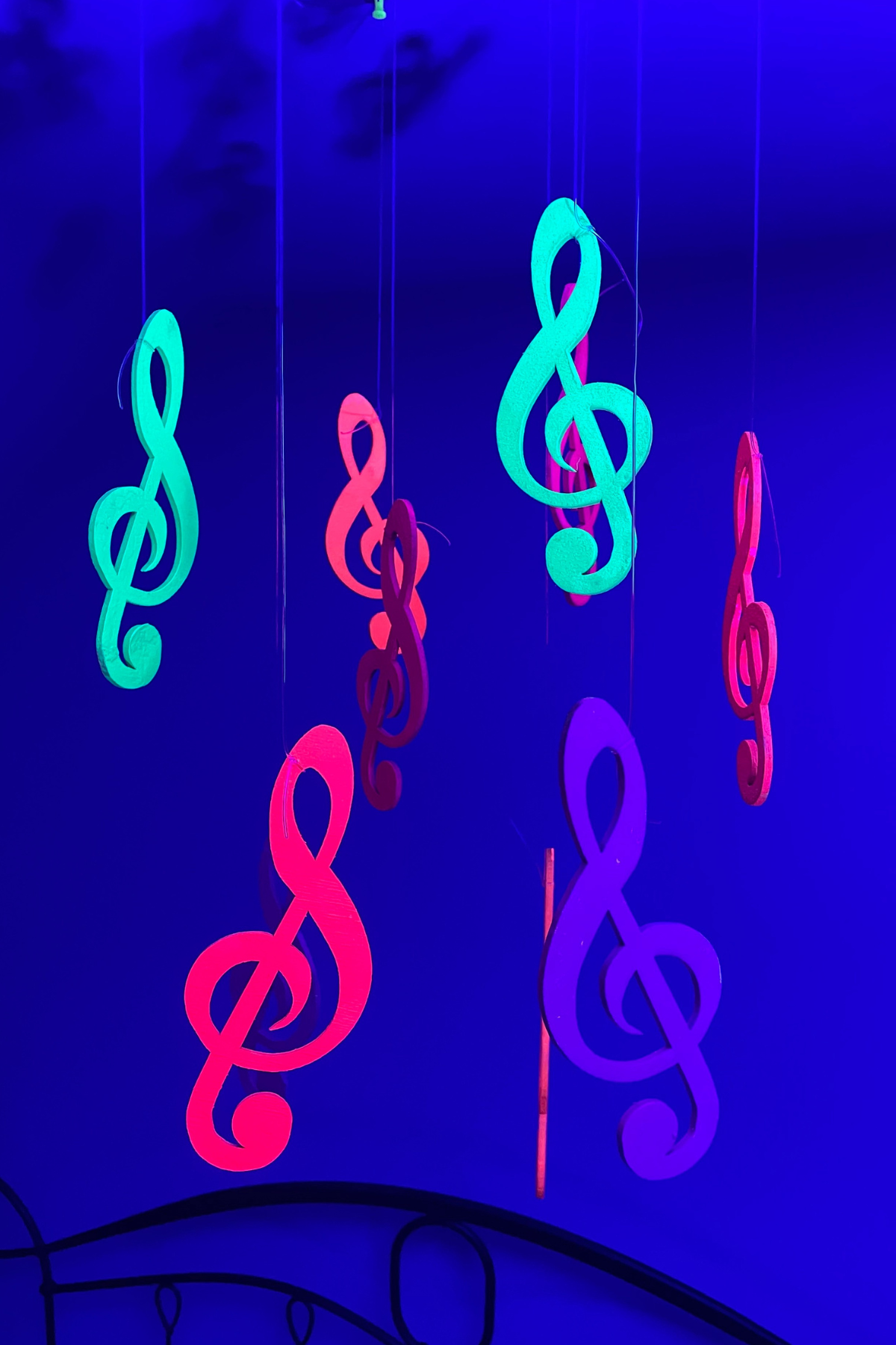 Pack Of 10 Hanging Music Notes