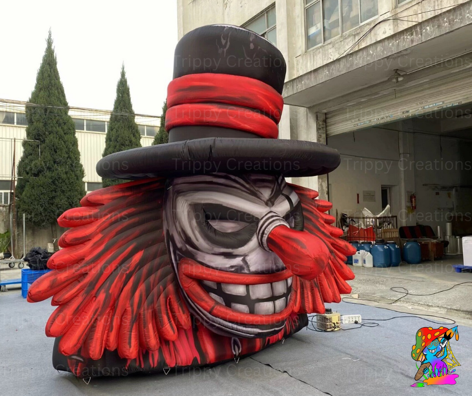 Scary circus clown skull inflatable for horror-themed Halloween parties