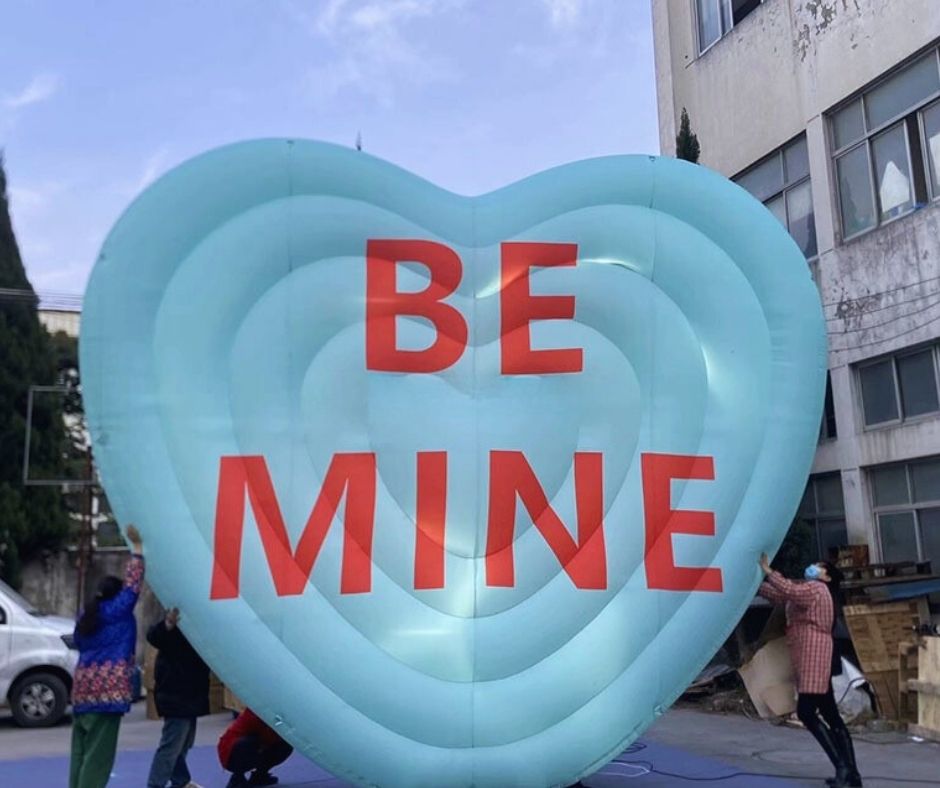 Personalized love-themed inflatable decoration for celebrations