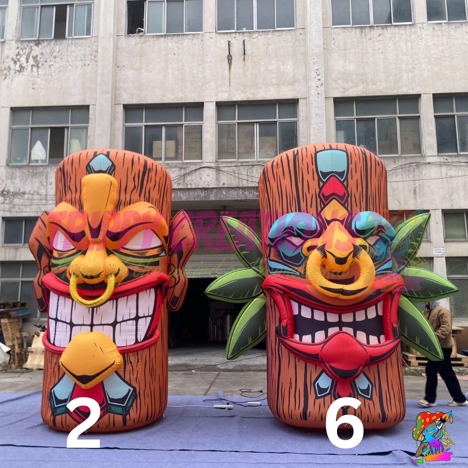 LED inflatable totem pole props for jungle festivals, luau parties and immersive event styling
