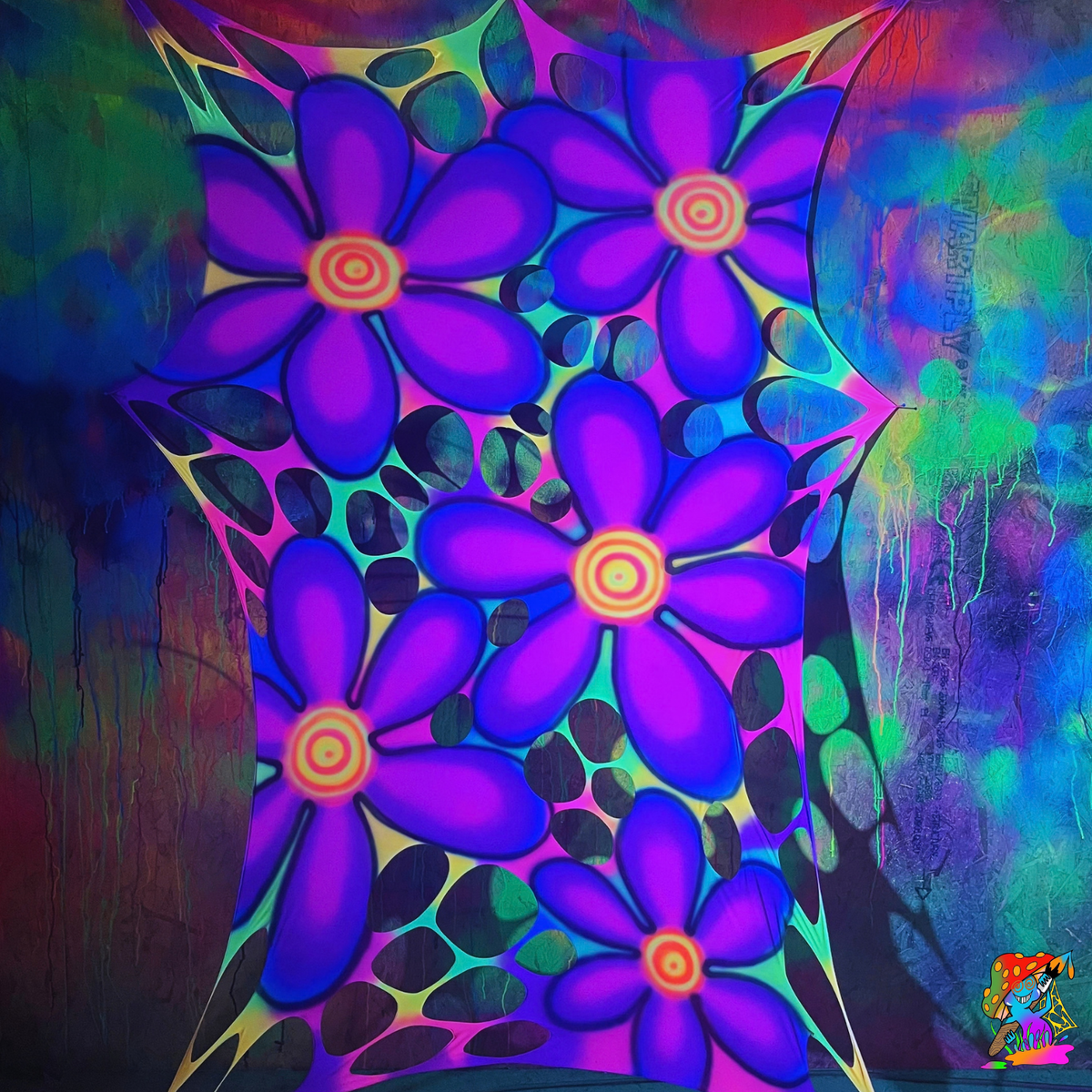 Psychedelic Daisy UV Reactive Stretch Web – Ceiling & Wall Decor